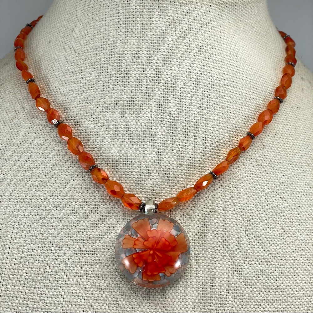 925 Sterling Silver Carnelian Agate Beaded Glass Flower Pendant Necklace Boho
